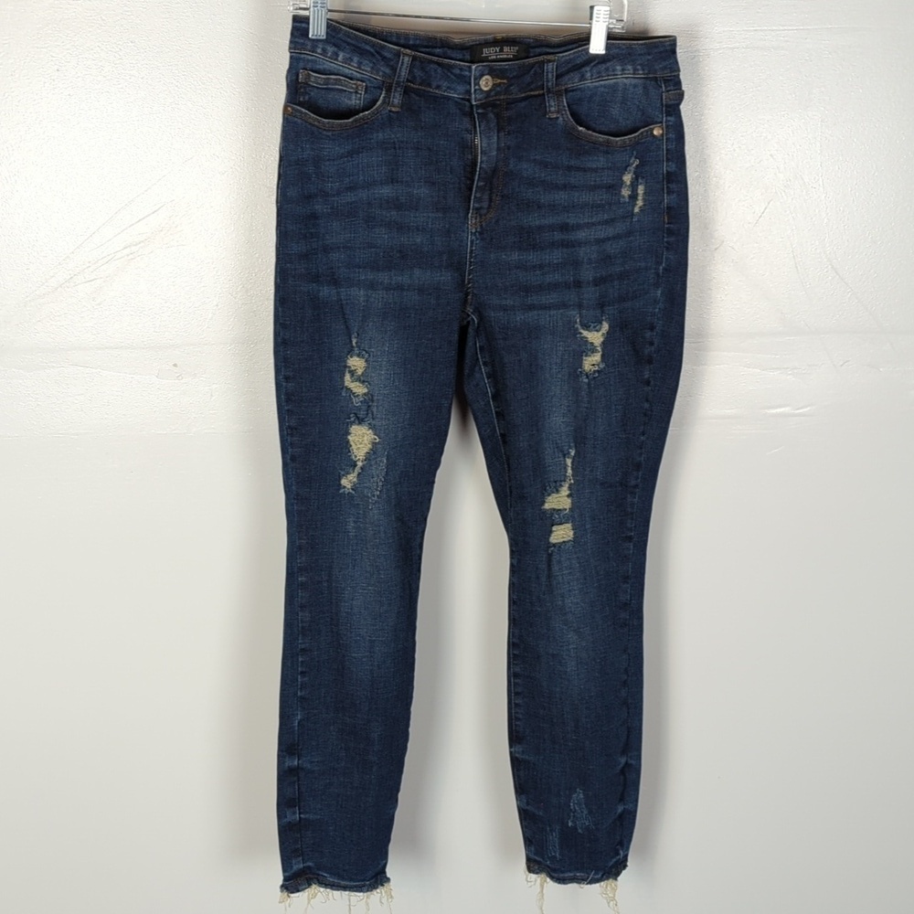 Judy Blue Distressed Relaxed Fit Jeans Size 13/31